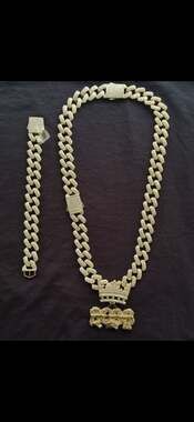 18k Gold Filled Iced Out Boss Crown Pendant and Cuban Link Chain Set with Matchi